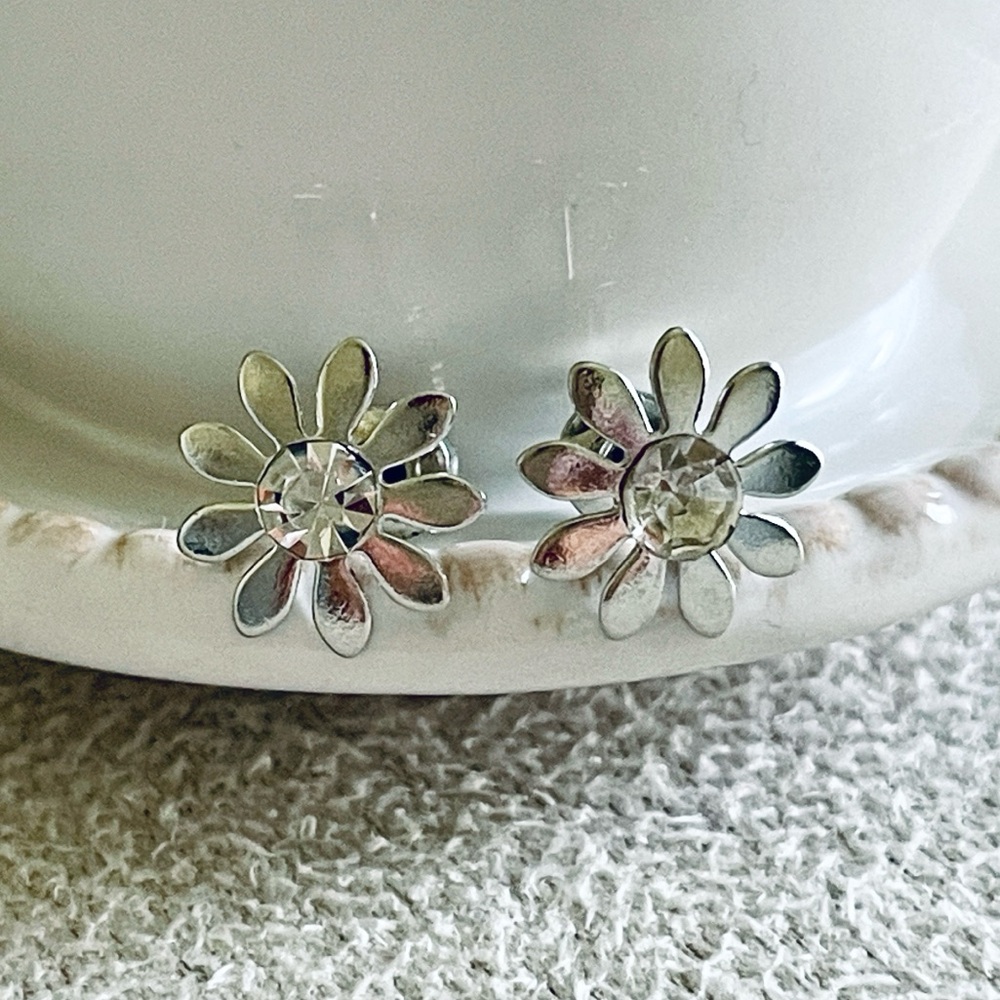 Flower silver minimalist studs